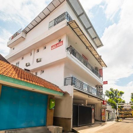 红多兹酒店-近莫托哈收费出口 万隆 外观 照片